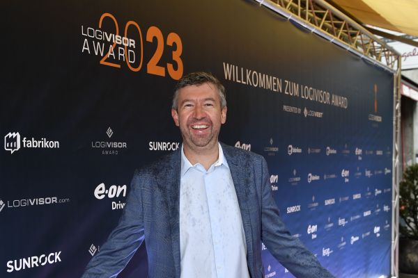 2023logivisor-award05384B775F5-E99B-EC91-B69B-7D8738CAE953.jpg